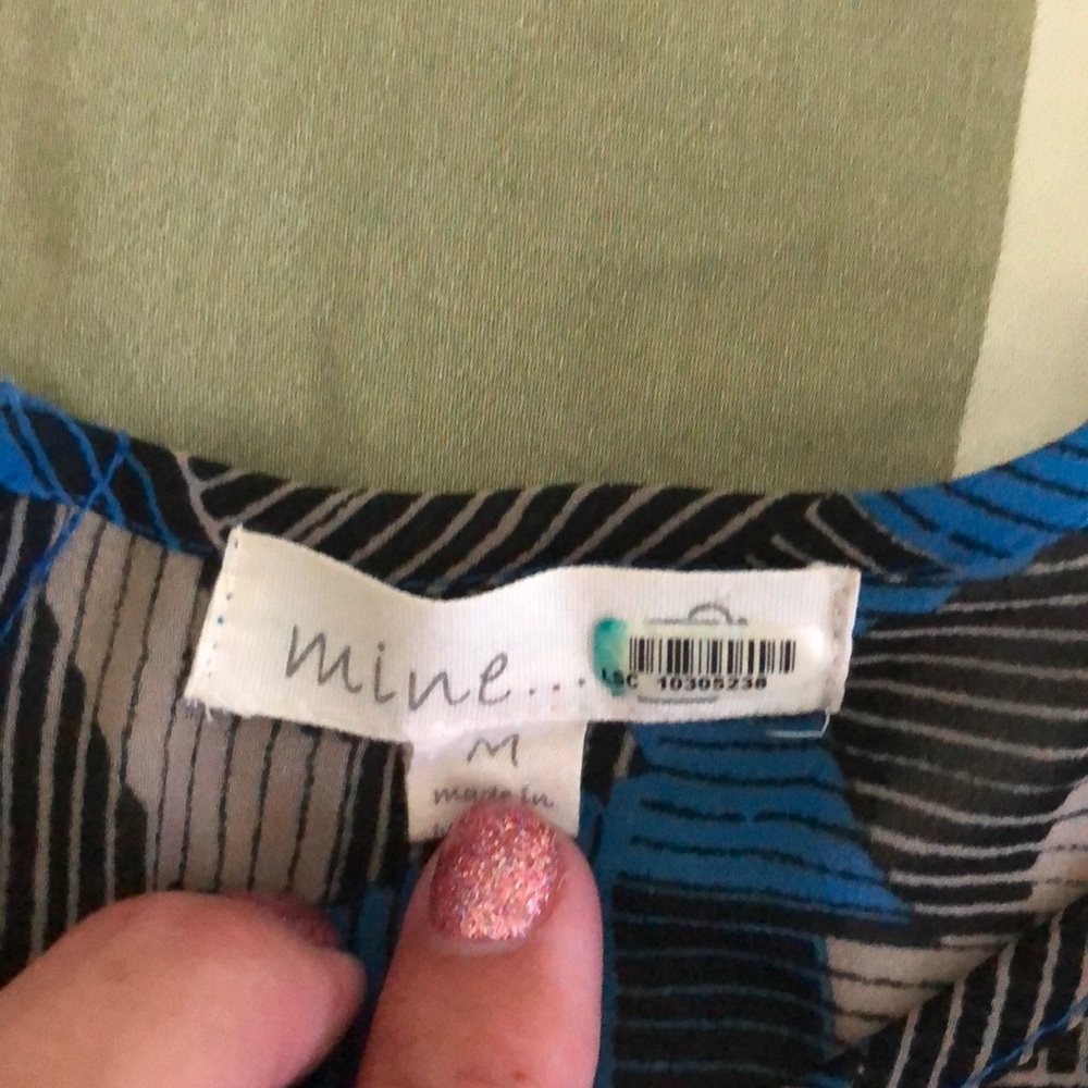 Blouse - Picture 2 of 3